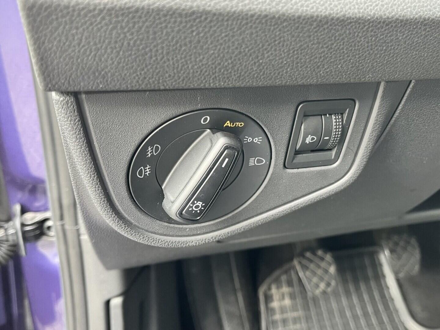 O119V07111_22.webp_POLO Life 1.0 TSI 70 kW manuál