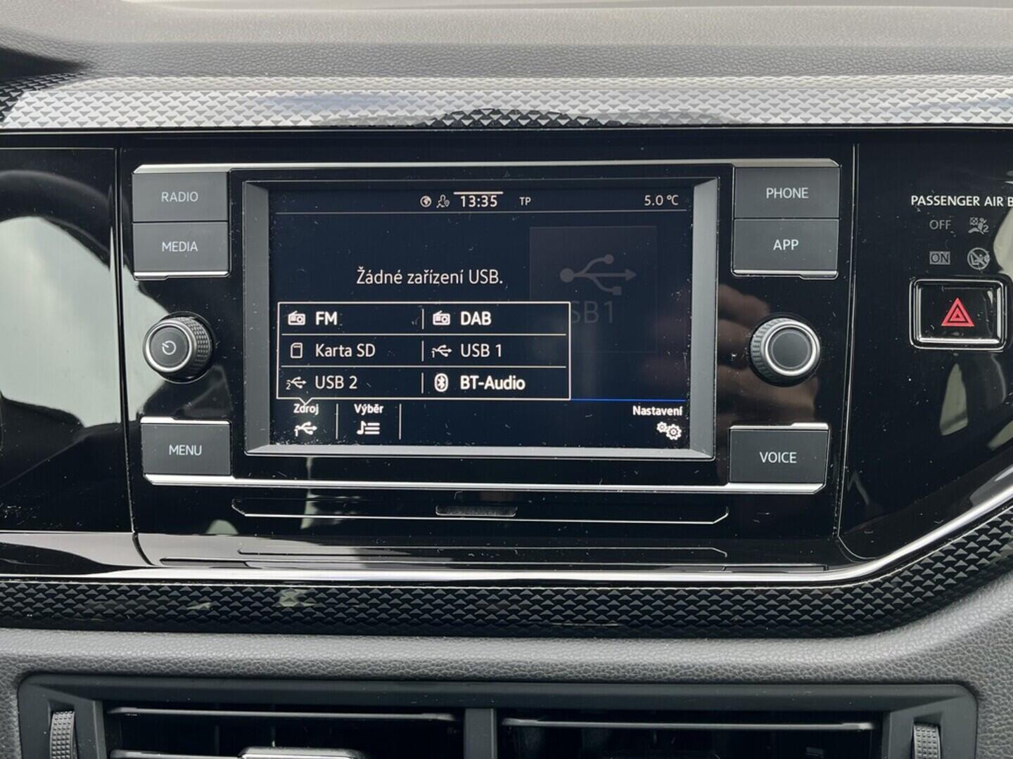 O119V07111_27.webp_POLO Life 1.0 TSI 70 kW manuál