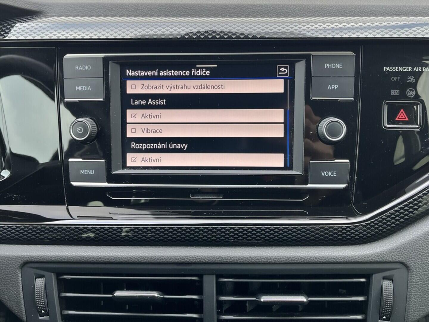 O119V07111_29.webp_POLO Life 1.0 TSI 70 kW manuál