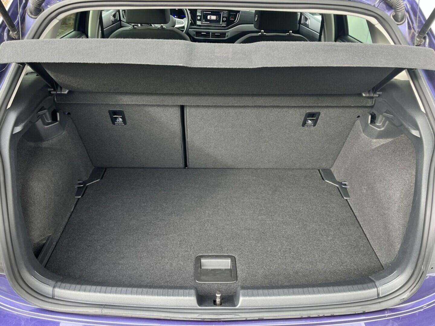 O119V07111_35.webp_POLO Life 1.0 TSI 70 kW manuál