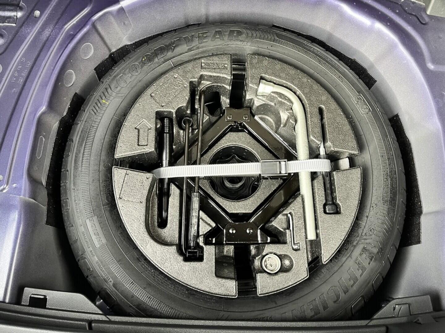 O119V07111_36.webp_POLO Life 1.0 TSI 70 kW manuál