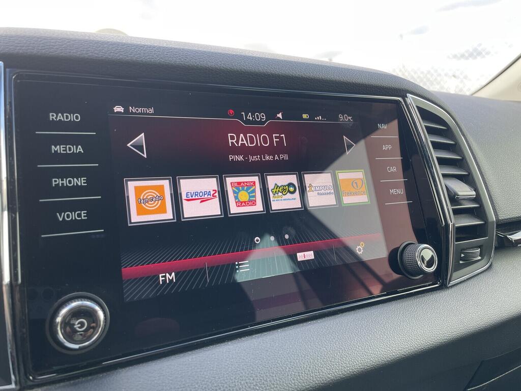 O119V07112_28.webp_KAROQ  2.0 TDI 110 kW automat