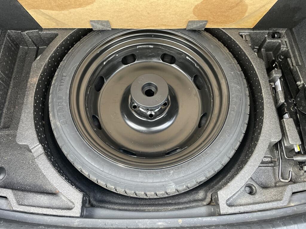 O119V07112_37.webp_KAROQ  2.0 TDI 110 kW automat