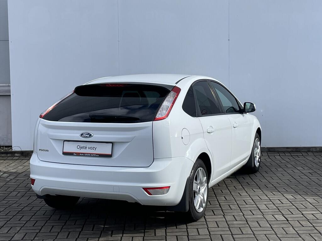 O119V07115_11.webp_FOCUS Trend 1.6 16V 74 kW manuál