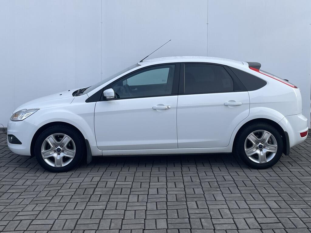 O119V07115_12.webp_FOCUS Trend 1.6 16V 74 kW manuál