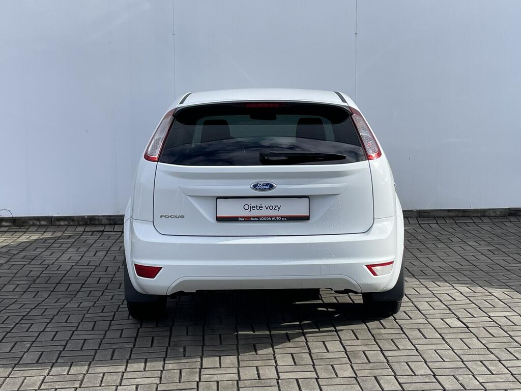 O119V07115_17.webp_FOCUS Trend 1.6 16V 74 kW manuál