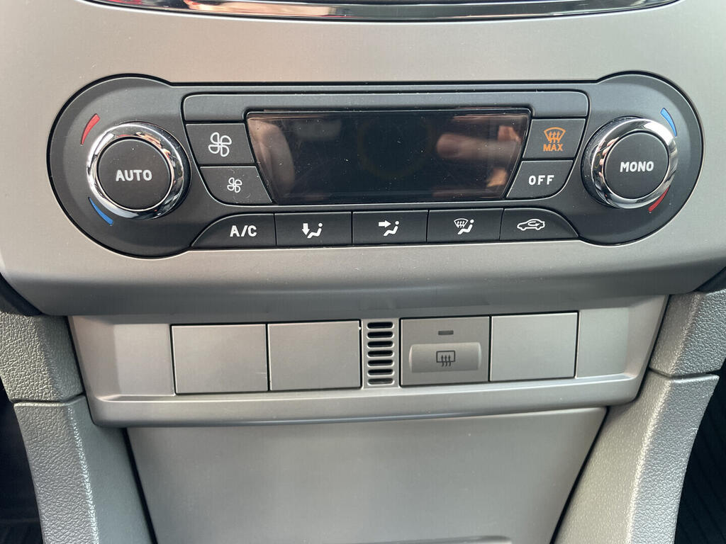 O119V07115_26.webp_FOCUS Trend 1.6 16V 74 kW manuál