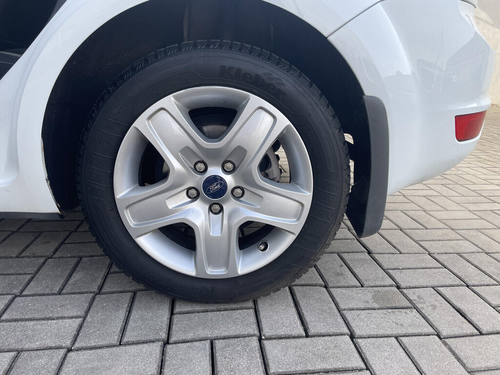 O119V07115_31.webp_FOCUS Trend 1.6 16V 74 kW manuál