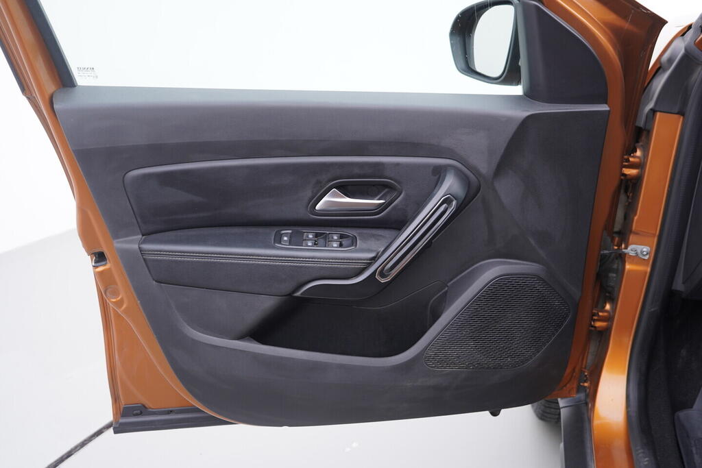 O119V07116_19.webp_DUSTER  1.6 SCE 84 kW manuál