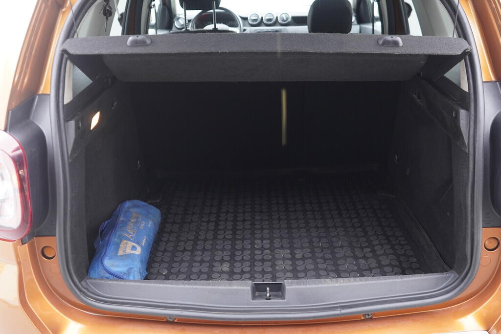 O119V07116_35.webp_DUSTER  1.6 SCE 84 kW manuál