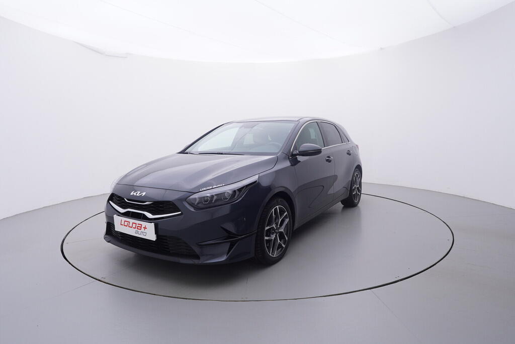 O119V07122_14.webp_CEED Exclusive DCT 1.5 T-GDi 118 kW automat, DPH