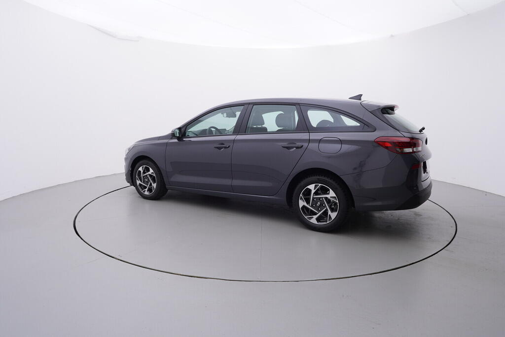 O119V07123_12.webp_I30 Start 1.0  74 kW manuál, DPH