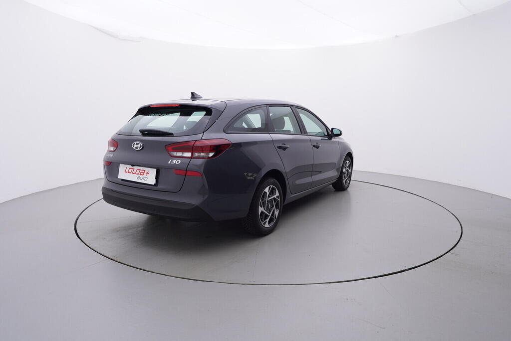 O119V07123_14.webp_I30 Start 1.0  74 kW manuál, DPH