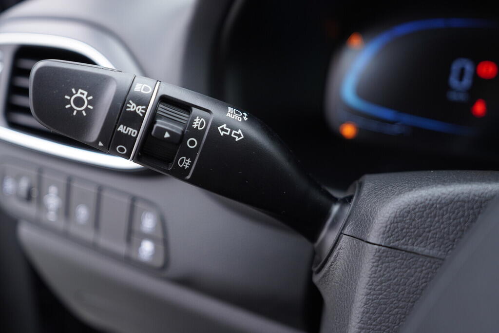 O119V07123_23.webp_I30 Start 1.0  74 kW manuál, DPH