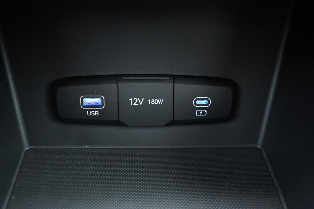 O119V07123_34.webp_I30 Start 1.0  74 kW manuál, DPH