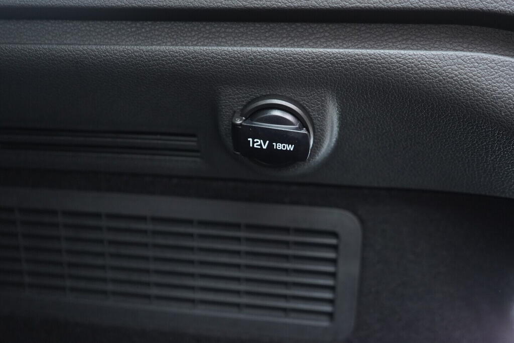 O119V07123_39.webp_I30 Start 1.0  74 kW manuál, DPH