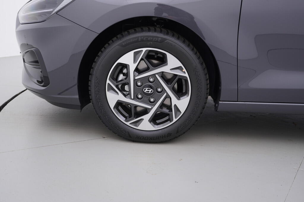 O119V07123_41.webp_I30 Start 1.0  74 kW manuál, DPH