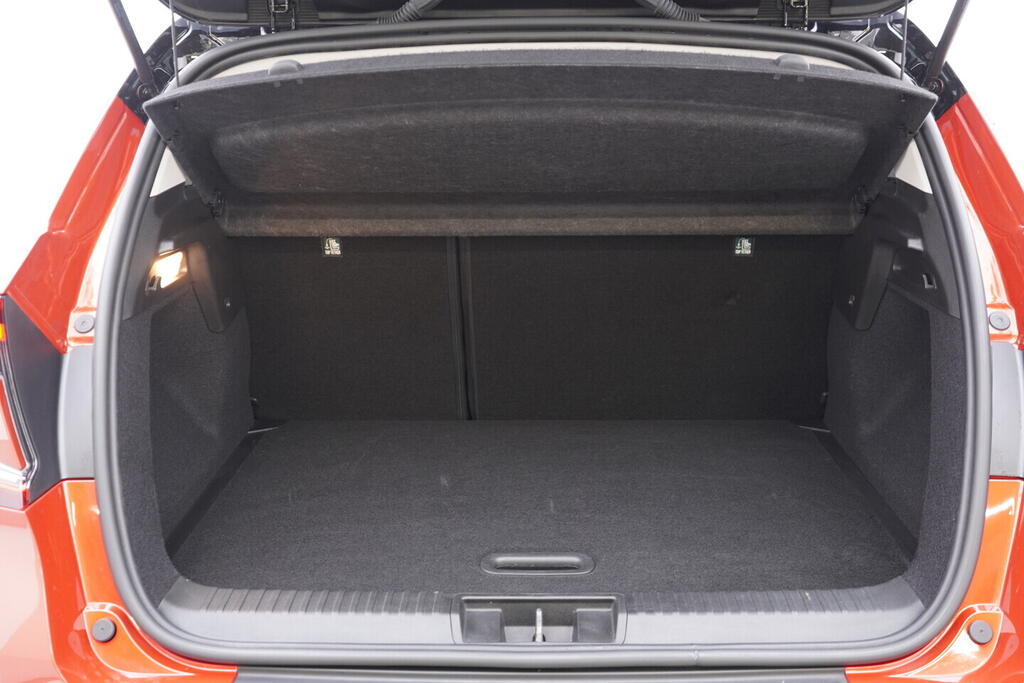 O119V07124_38.webp_CAPTUR Techno  1.3 TCe 140 EDC 103 kW automat, DPH