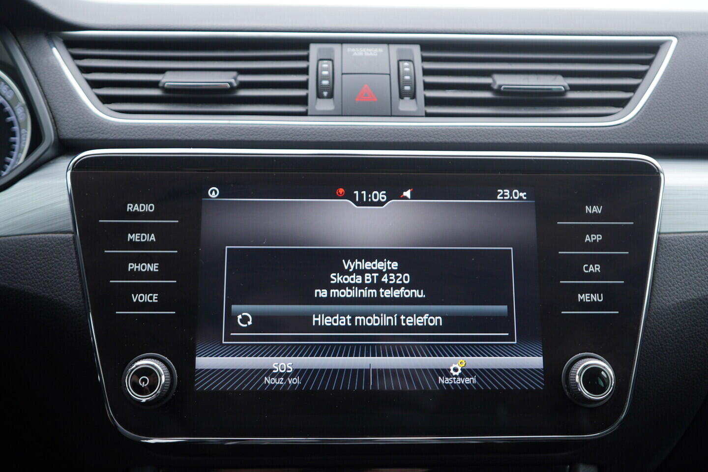 O119V07126_34.webp_SUPERB Ambition 2.0 TDI 110 kW manuál, DPH