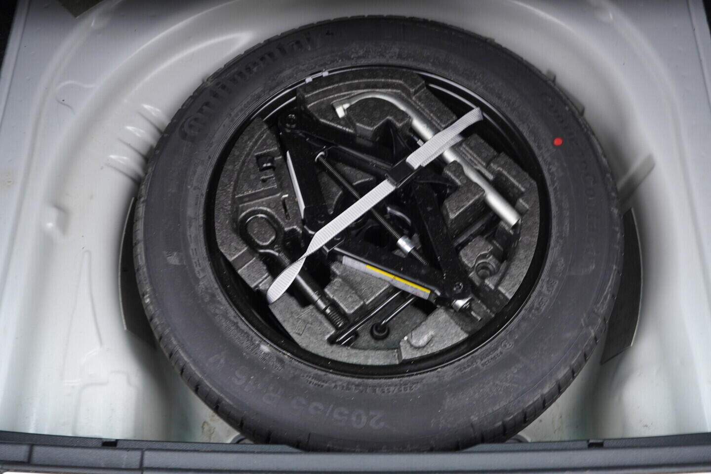 O119V07126_39.webp_SUPERB Ambition 2.0 TDI 110 kW manuál, DPH