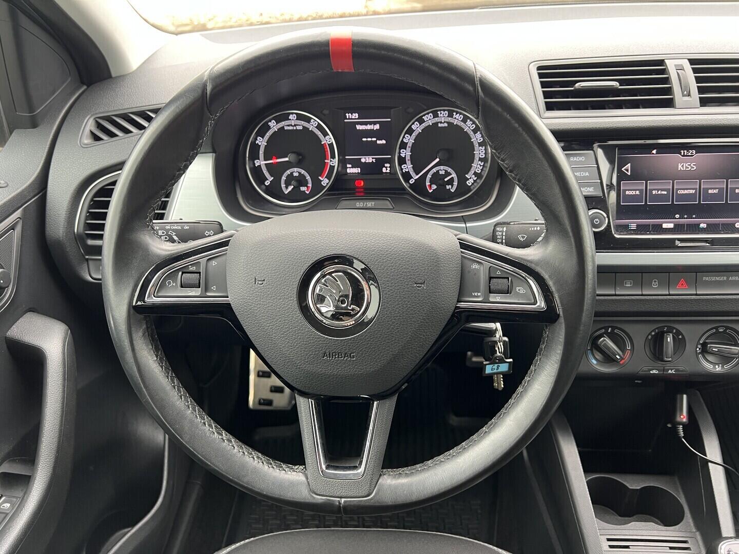 O119V07130_24.webp_FABIA Ambition 1.0 TSI 70 kW manuál