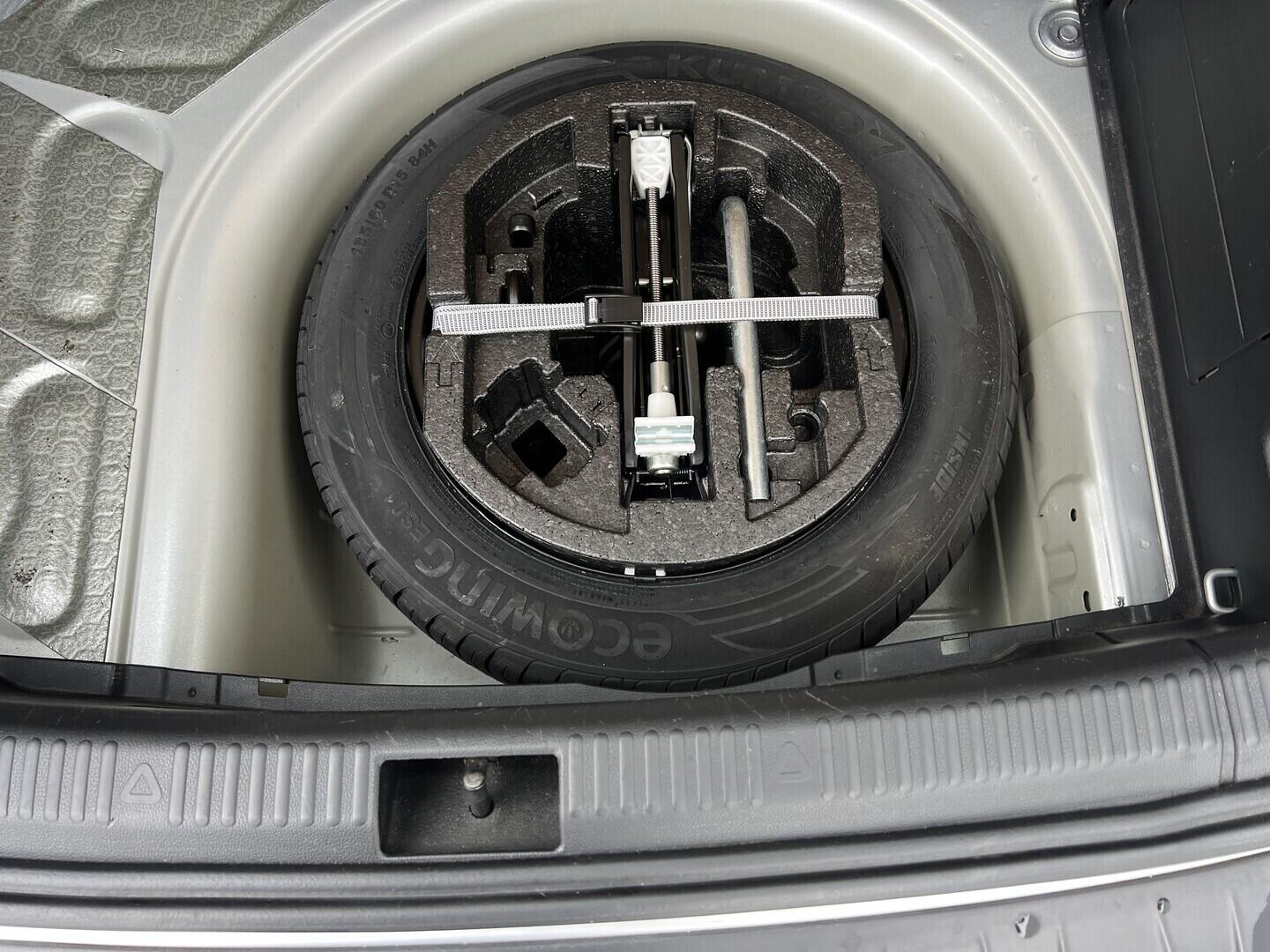 O119V07130_32.webp_FABIA Ambition 1.0 TSI 70 kW manuál