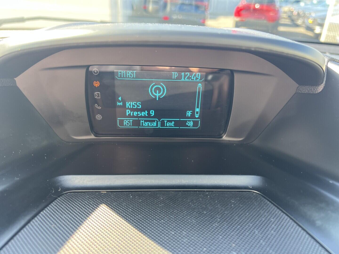 O119V07131_25.webp_KUGA  2.0 TDCi 110 kW manuál