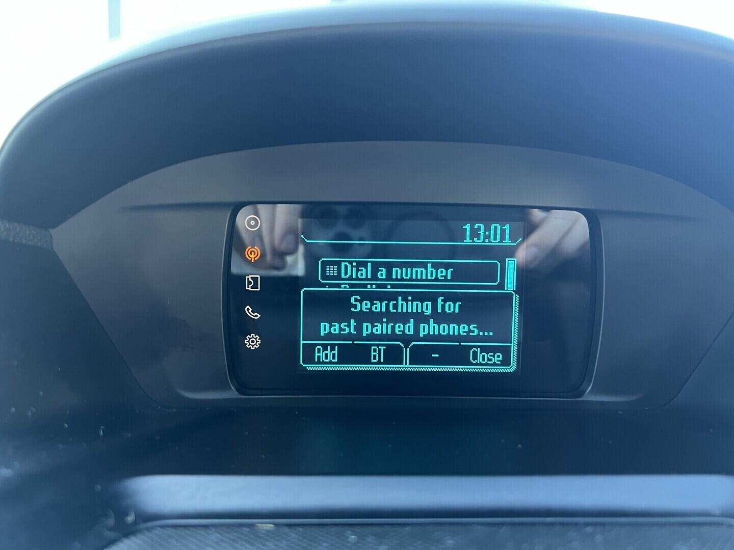 O119V07131_27.webp_KUGA  2.0 TDCi 110 kW manuál