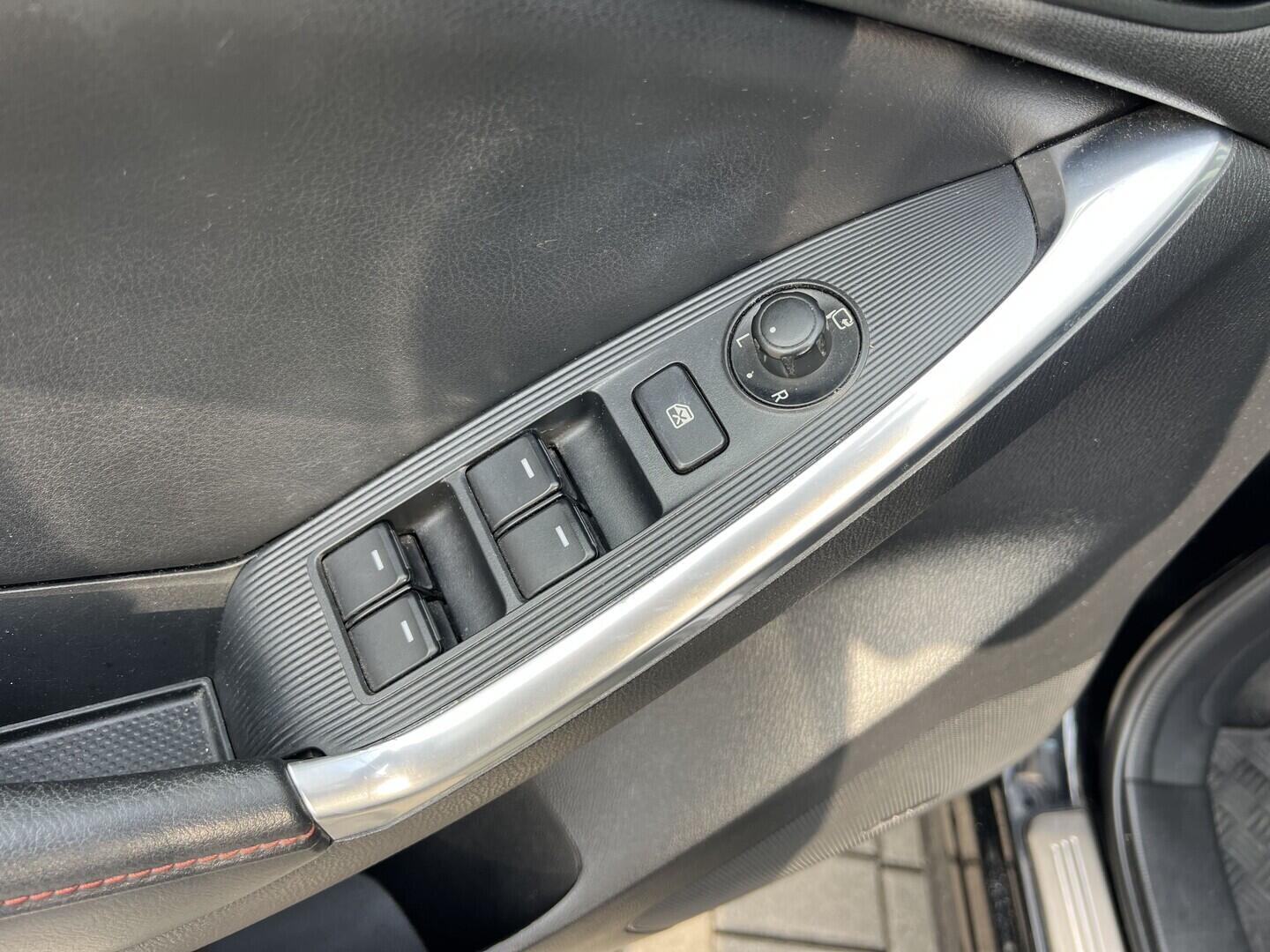 O119V07133_22.webp_CX-5 Revolution 2.2 Skyctiv-D 129 kW manuál