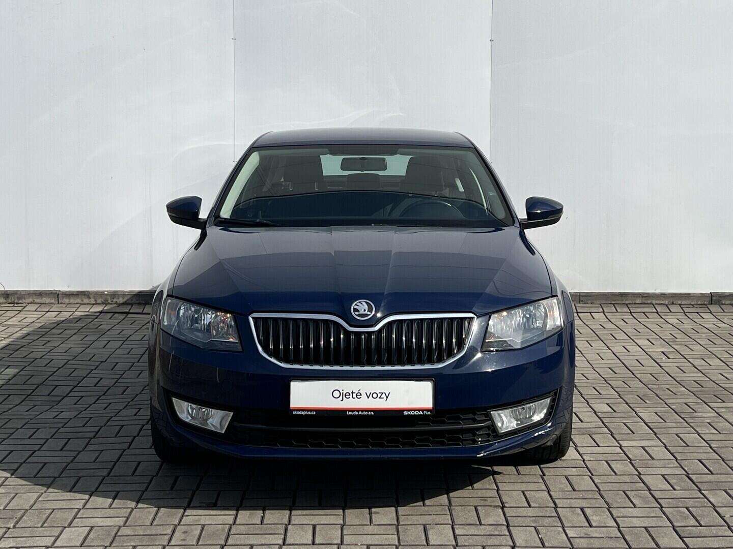 O119V07134_13.webp_OCTAVIA Ambition Fresh 1.2 TSI 77 kW manuál