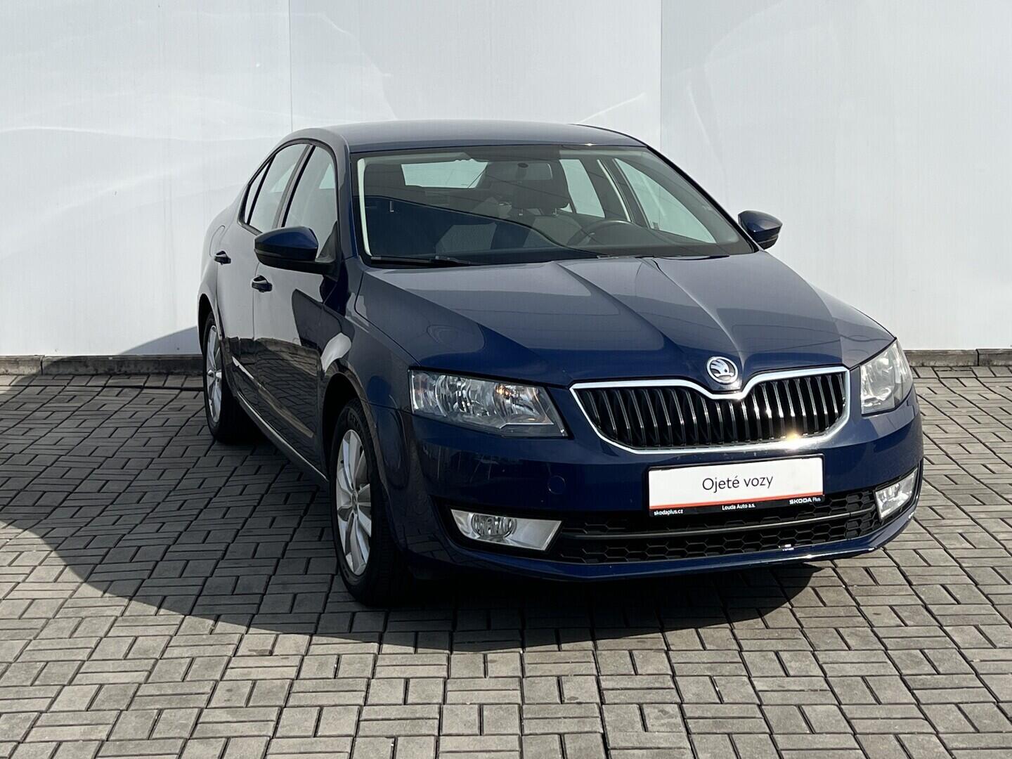 O119V07134_14.webp_OCTAVIA Ambition Fresh 1.2 TSI 77 kW manuál