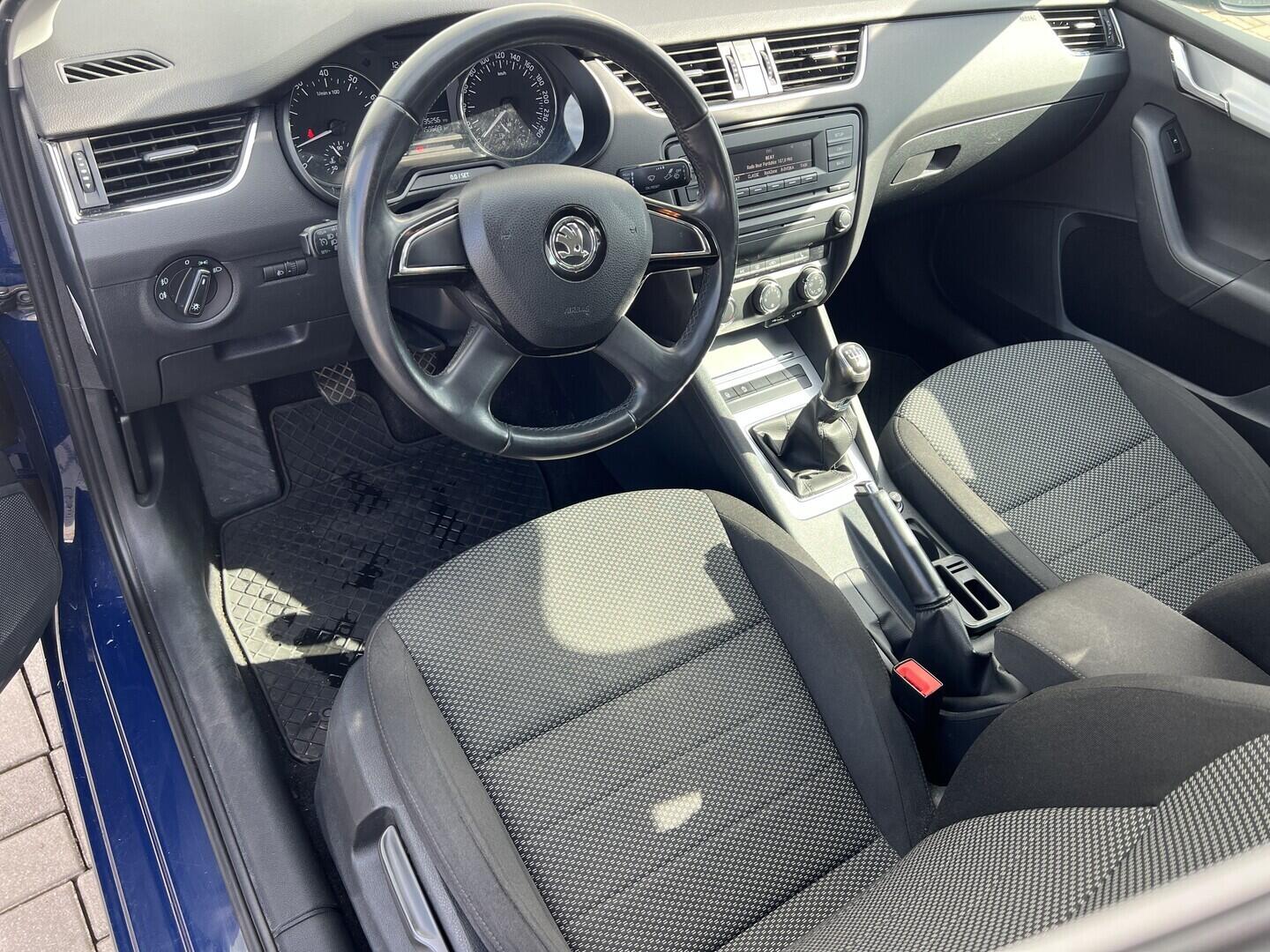 O119V07134_19.webp_OCTAVIA Ambition Fresh 1.2 TSI 77 kW manuál