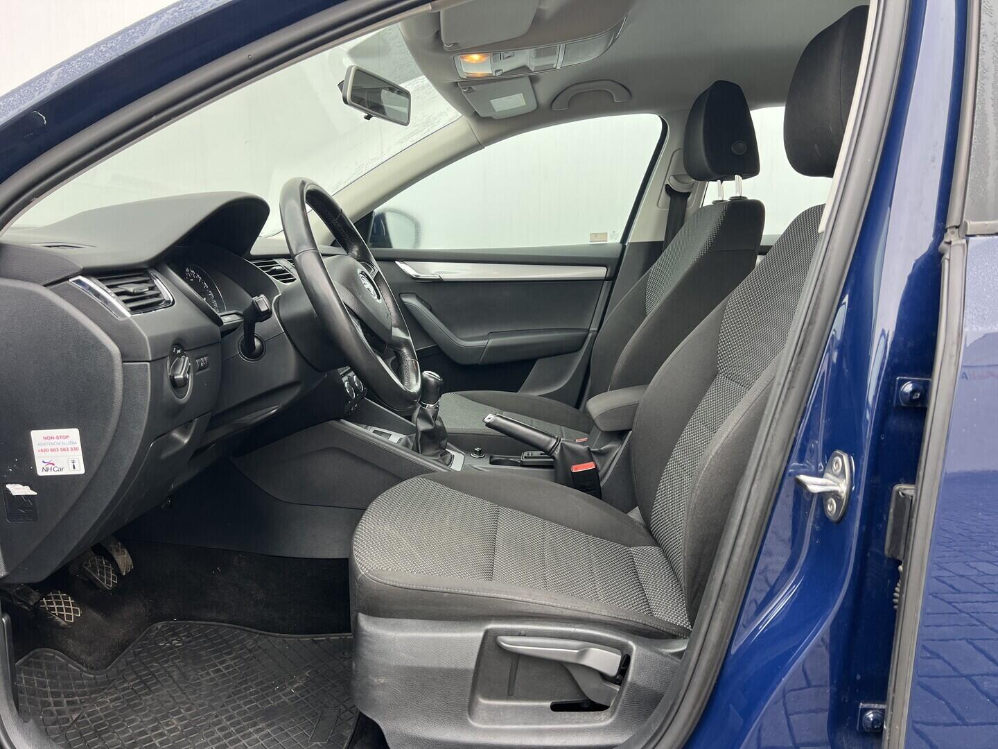 O119V07134_21.webp_OCTAVIA Ambition Fresh 1.2 TSI 77 kW manuál