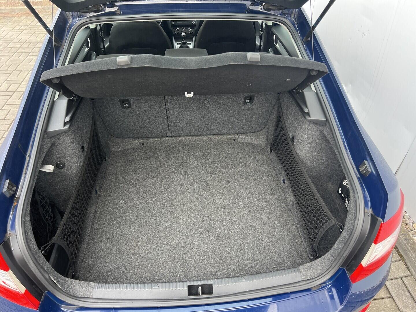 O119V07134_33.webp_OCTAVIA Ambition Fresh 1.2 TSI 77 kW manuál