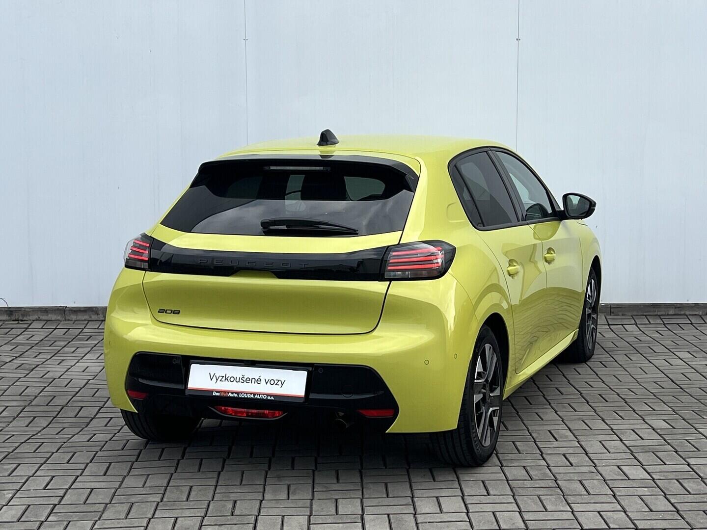 O119V07137_11.webp_208 Allure 1.2 PureTech 74 kW manuál