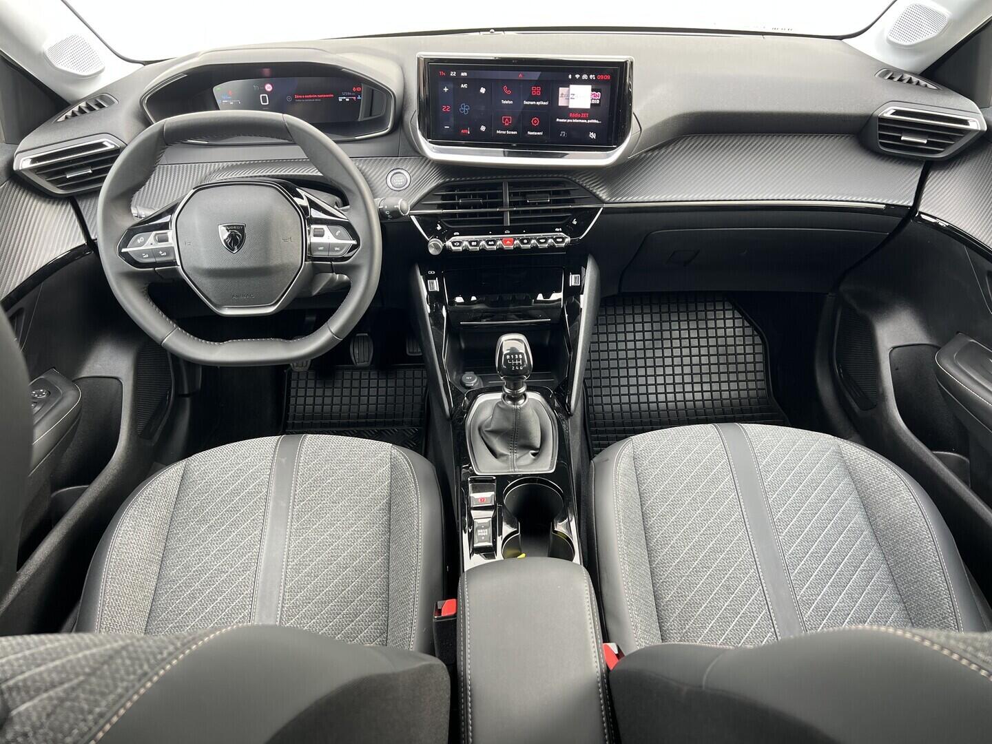 O119V07137_18.webp_208 Allure 1.2 PureTech 74 kW manuál