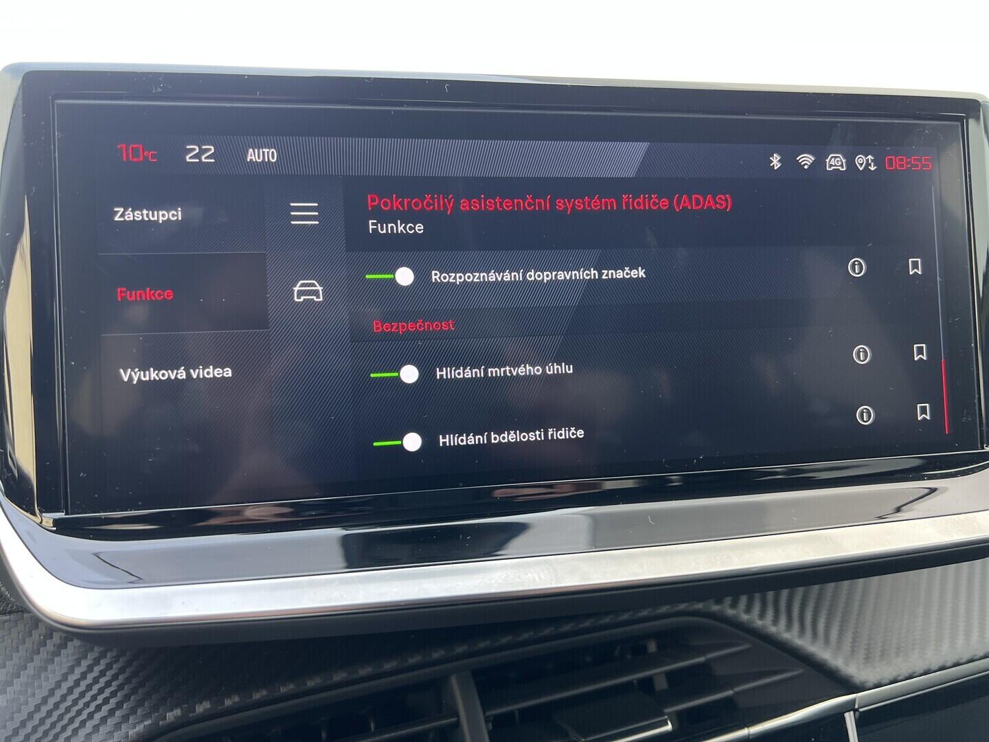 O119V07137_31.webp_208 Allure 1.2 PureTech 74 kW manuál