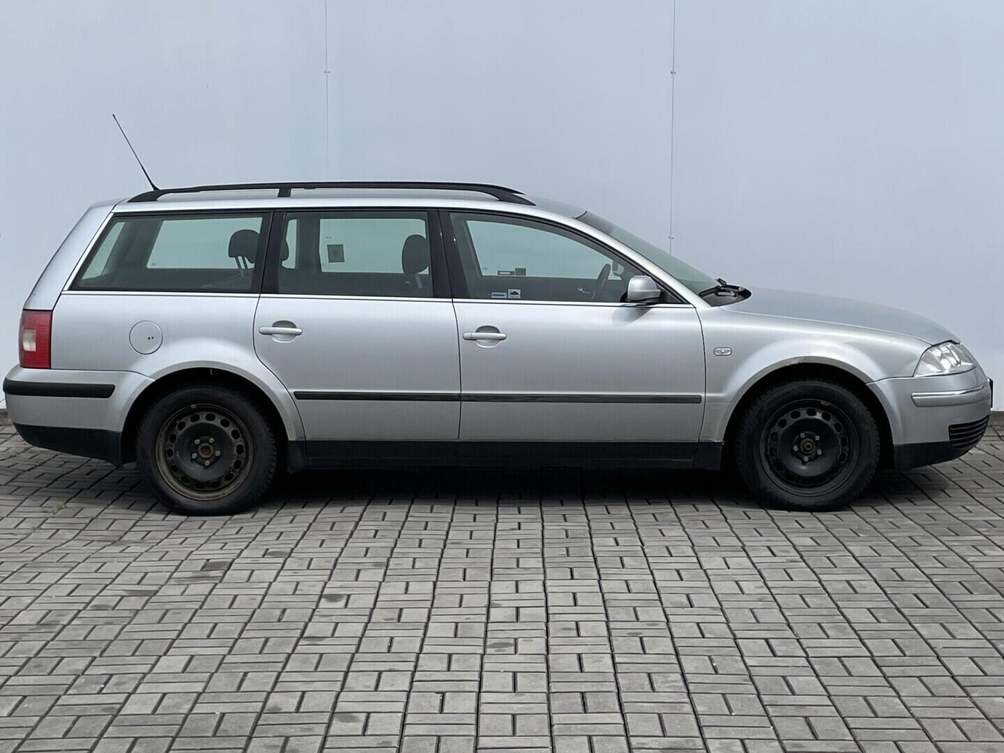 O119V07139_16.webp_PASSAT  1.9 TDI 96 kW manuál