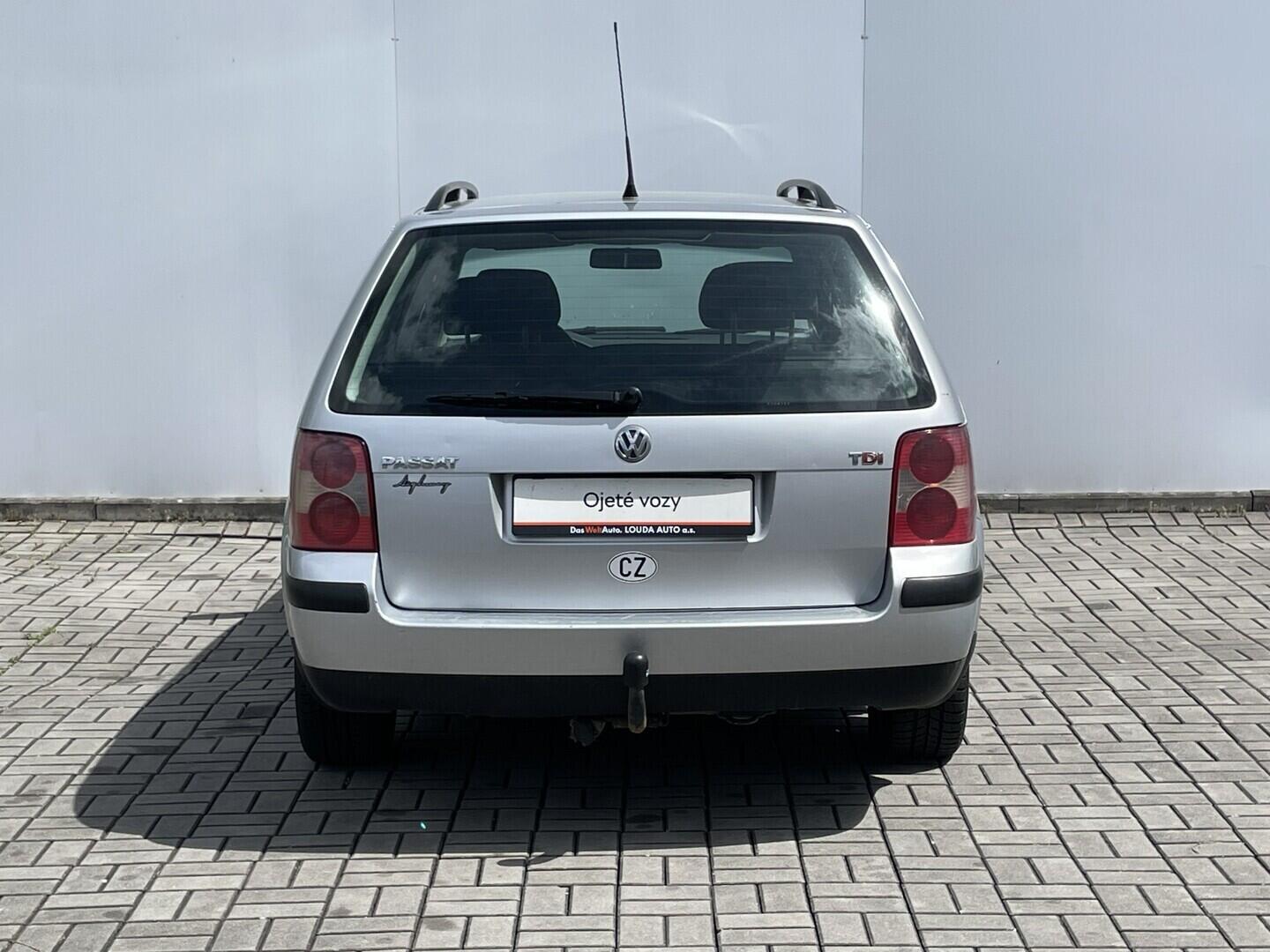 O119V07139_17.webp_PASSAT  1.9 TDI 96 kW manuál