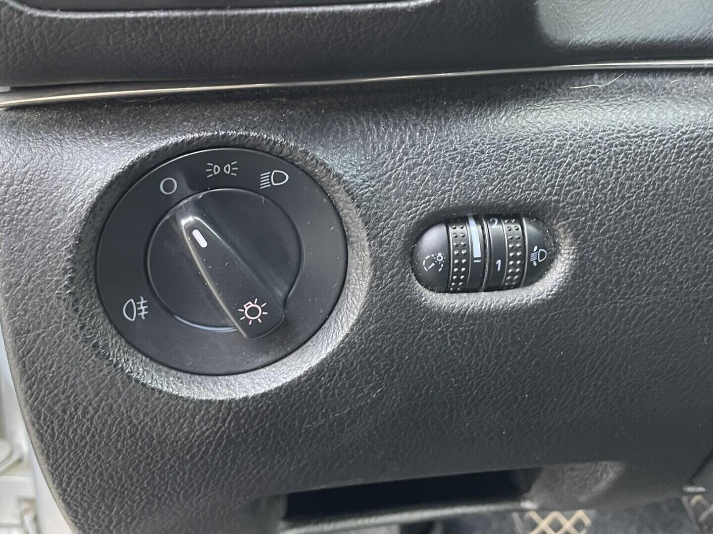 O119V07139_23.webp_PASSAT  1.9 TDI 96 kW manuál