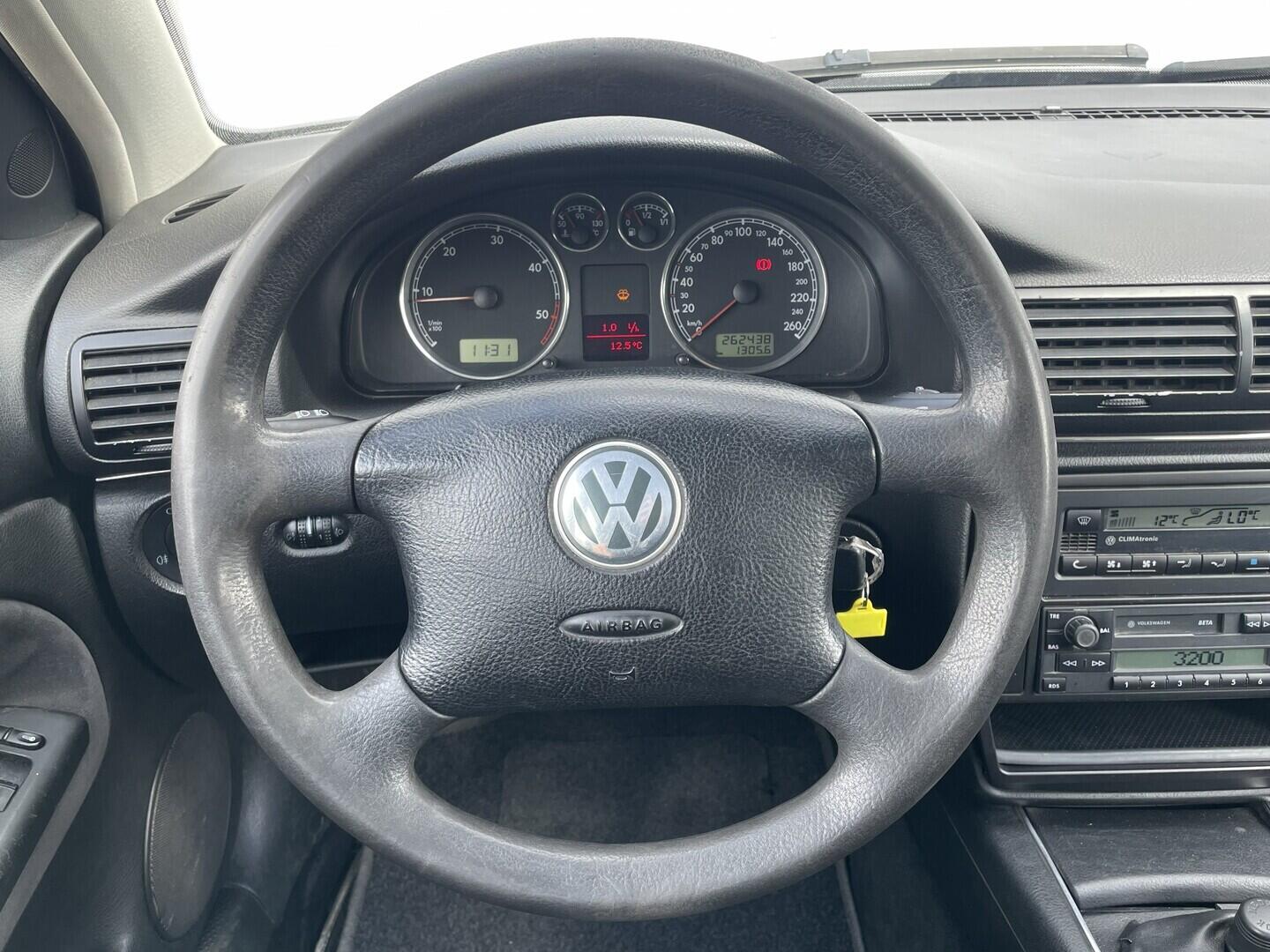 O119V07139_24.webp_PASSAT  1.9 TDI 96 kW manuál