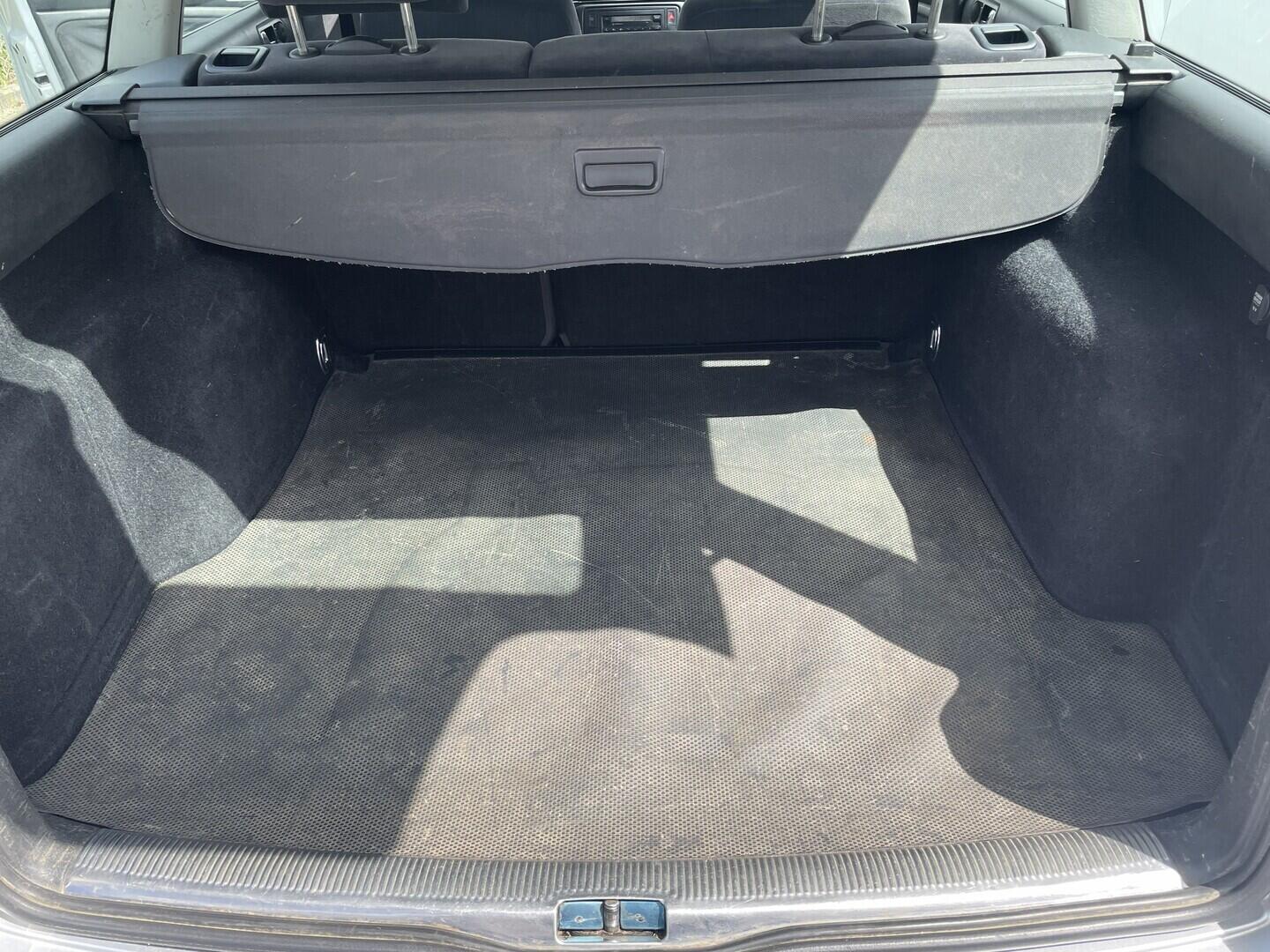 O119V07139_29.webp_PASSAT  1.9 TDI 96 kW manuál