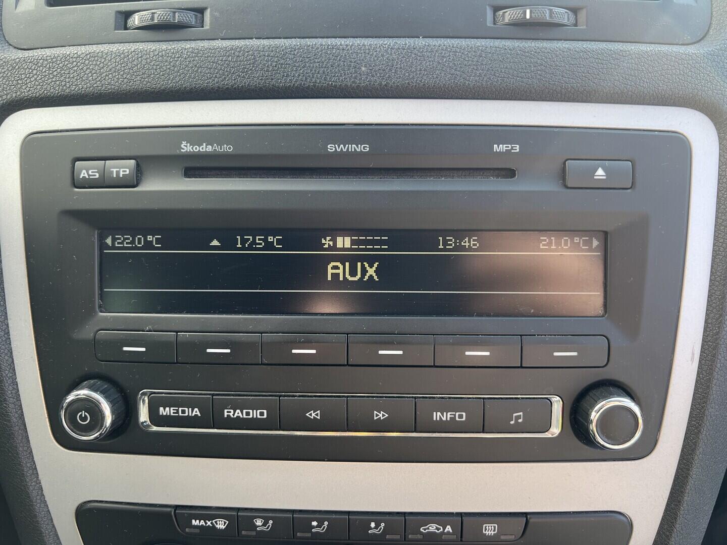 O119V07140_26.webp_OCTAVIA Ambiente 1.6 TDI 77 kW manuál