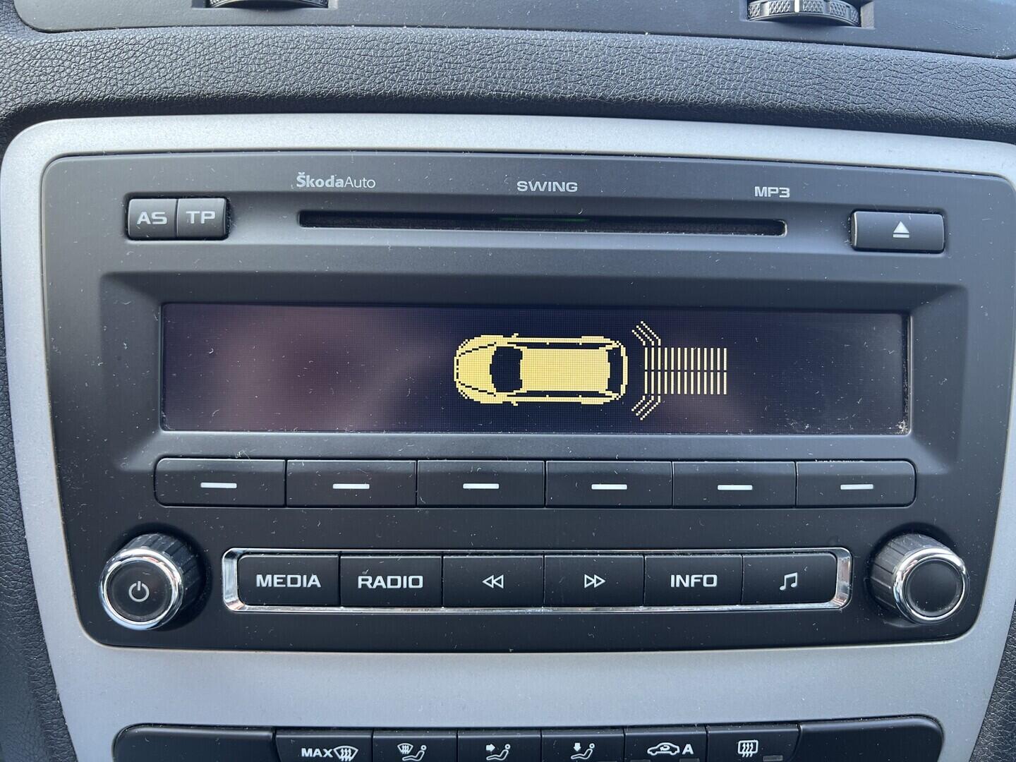 O119V07140_27.webp_OCTAVIA Ambiente 1.6 TDI 77 kW manuál