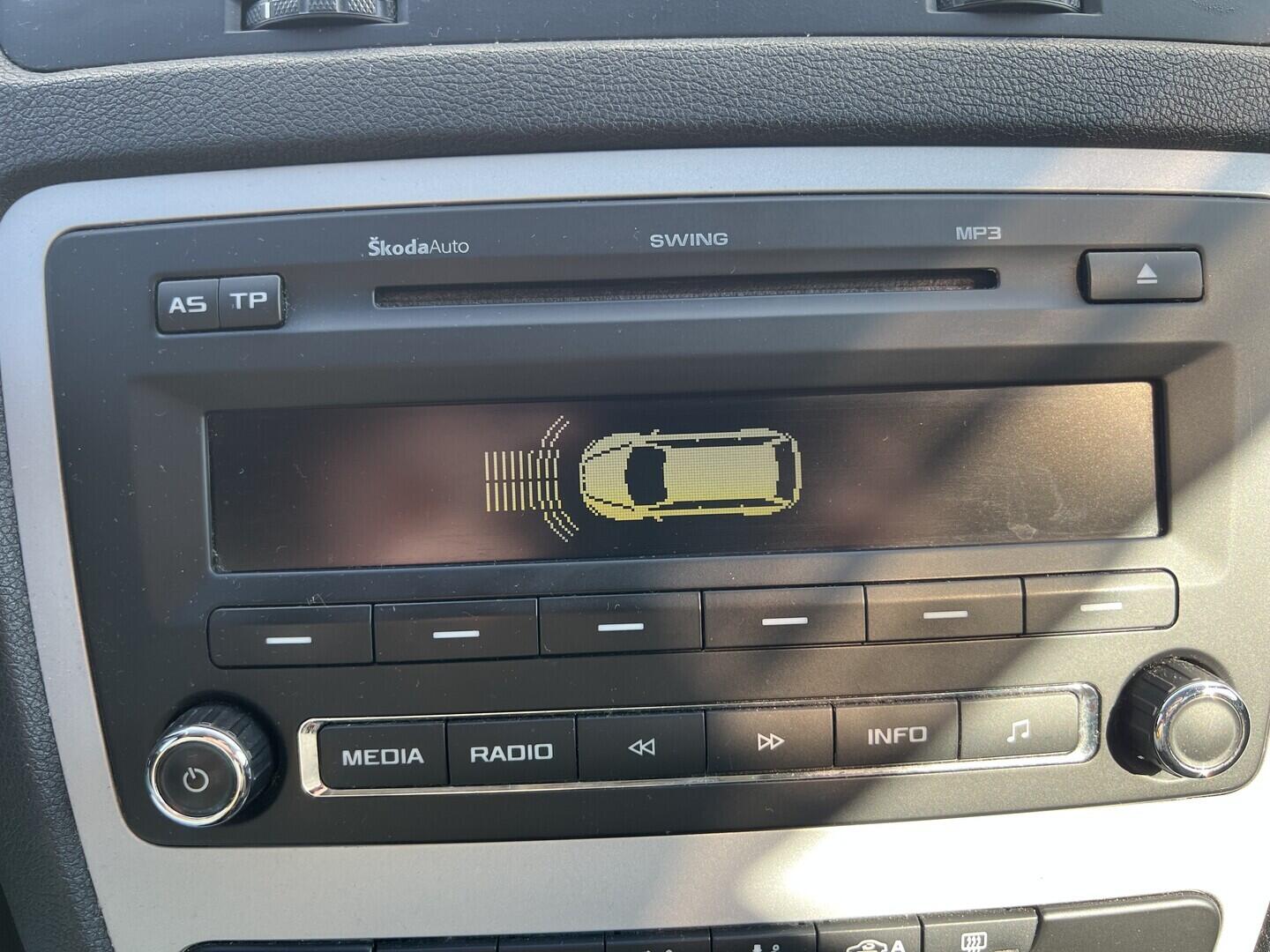 O119V07140_28.webp_OCTAVIA Ambiente 1.6 TDI 77 kW manuál