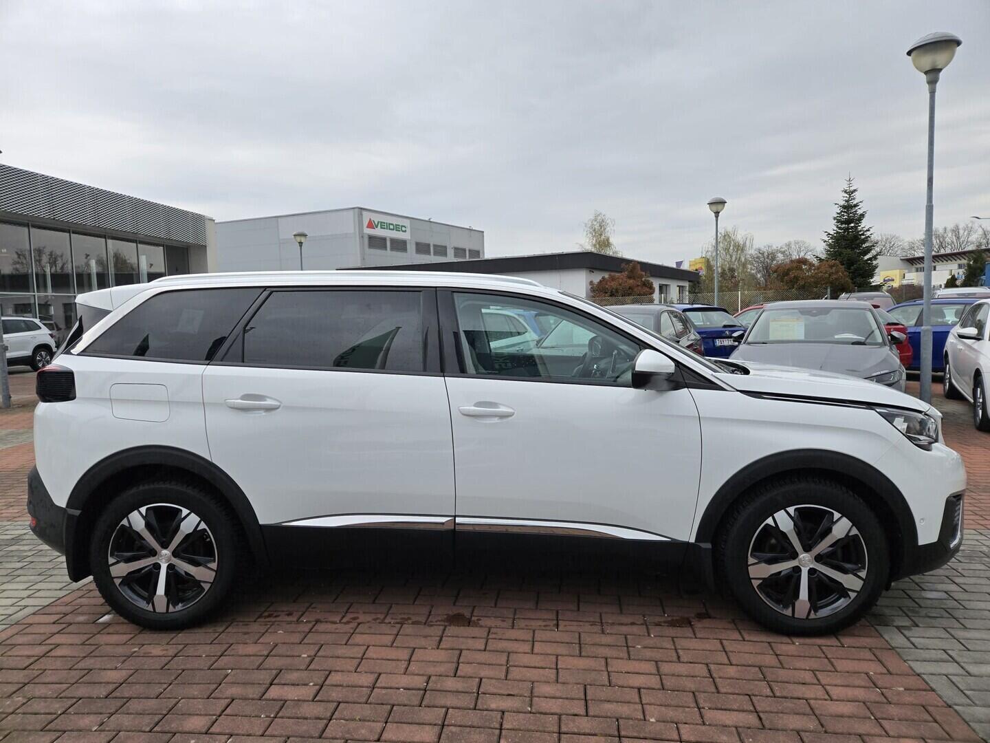 O119V07147_12.webp_5008 ALLURE 1.5  96 kW automat