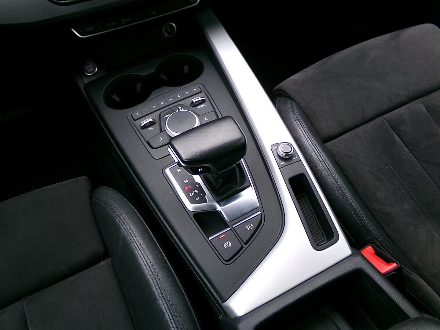 O119V07148_24.webp_A4  2.0 TDI 140 kW automat