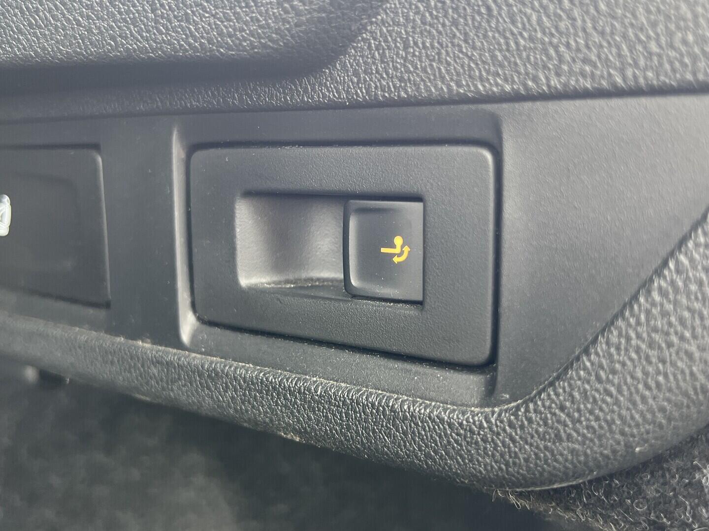 O119V07150_37.webp_OCTAVIA Style Plus 1.5 TSI 110 kW manuál