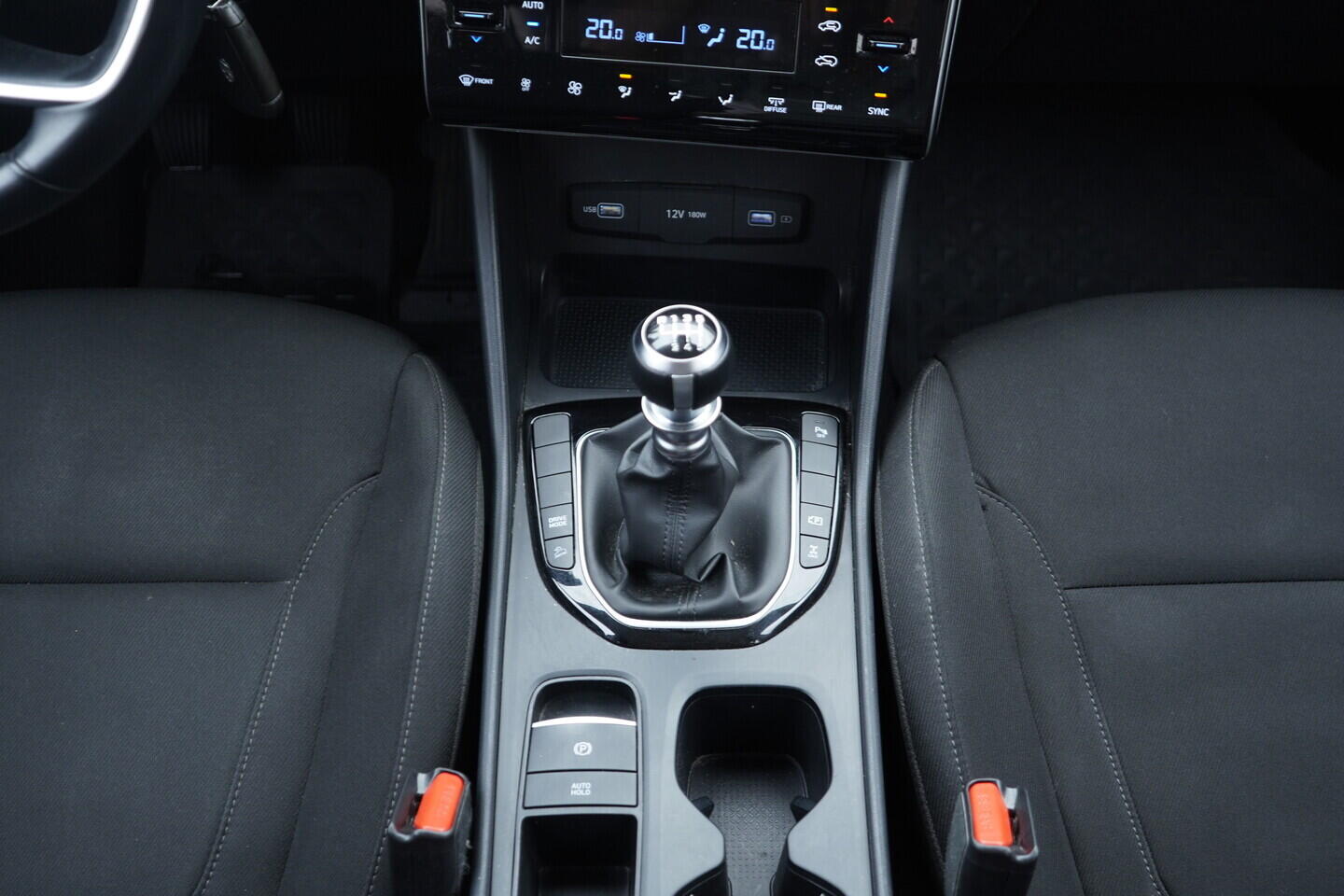 O119V07151_31.webp_TUCSON Style 1.6 T-GDI 110 kW manuál