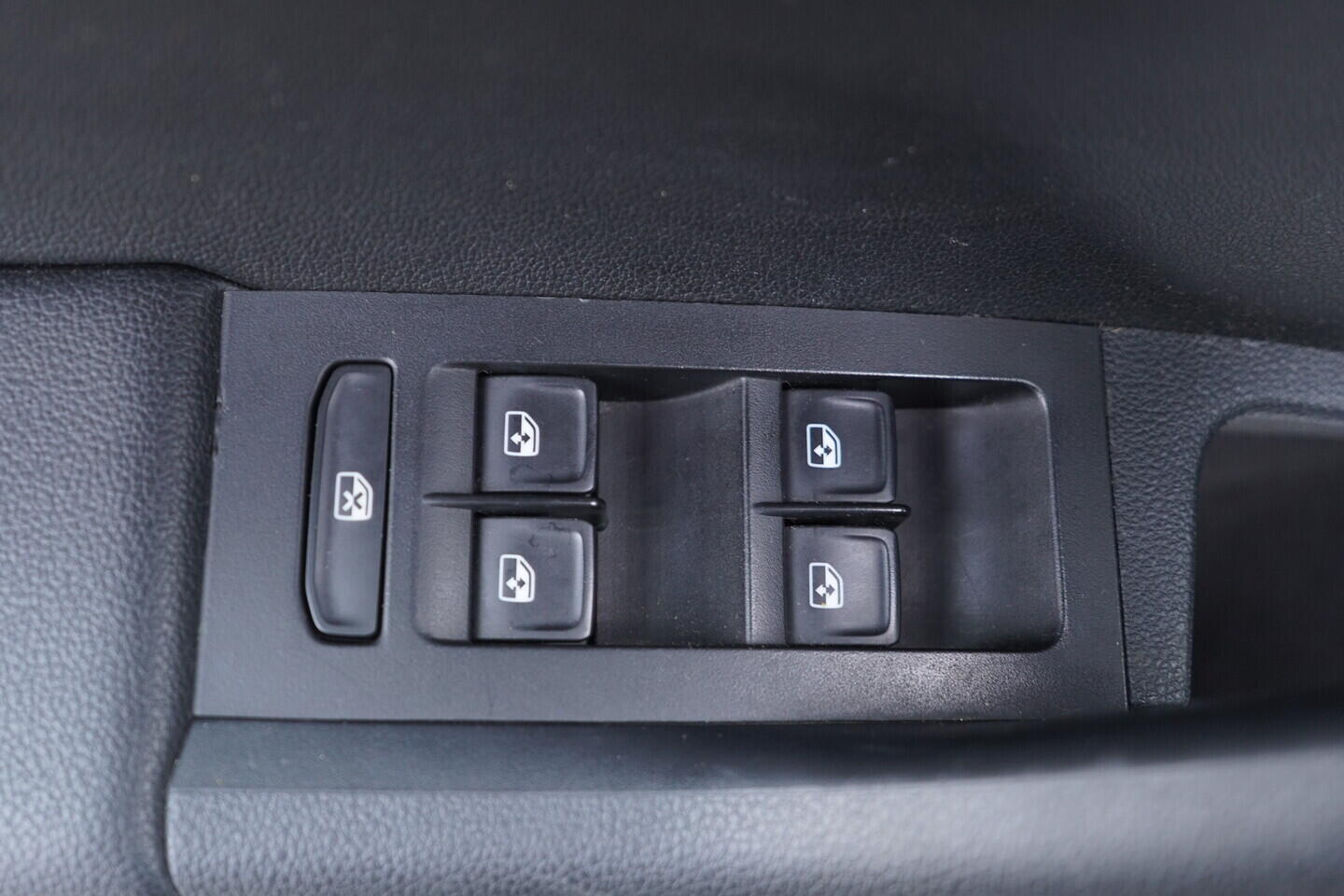 O119V07153_20.webp_OCTAVIA Style 1.5 TSI 110 kW automat